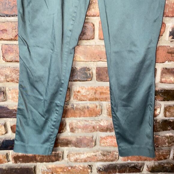 Level99 Woodland Green Skinny Leg Utility Cropped Pants Women's Size 26 - Picture 3 of 9